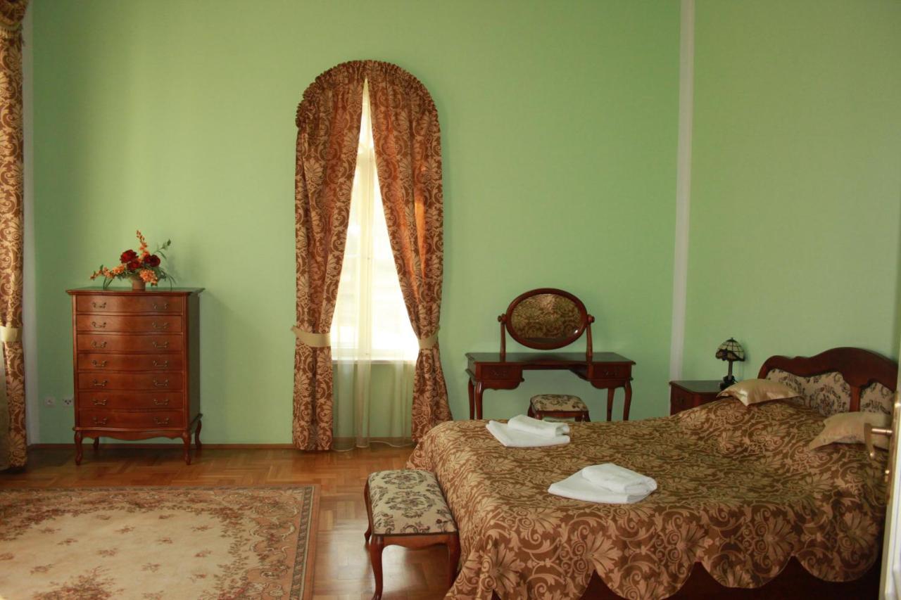 Palac W Nosowie Nosowo Экстерьер фото