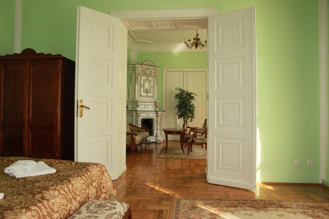 Palac W Nosowie Nosowo Экстерьер фото
